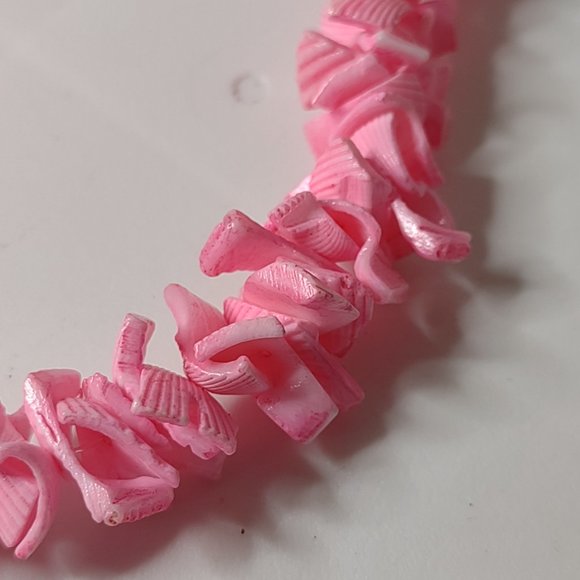 Cute Pink Shell Necklace 17 Inches Long - Picture 2 of 11